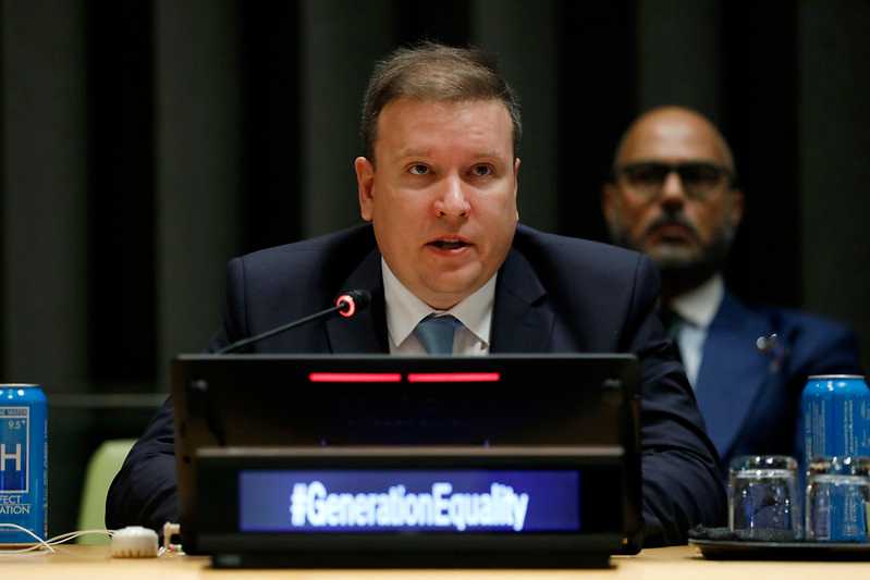 Member States Call To Action to Place Gender at the Heart of the GDC